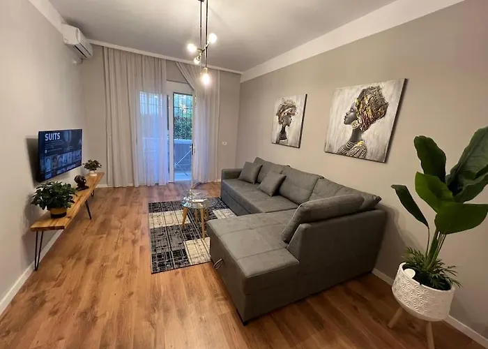 Tirana Deluxe Apartment W/ Self Check-In 24Hr!
