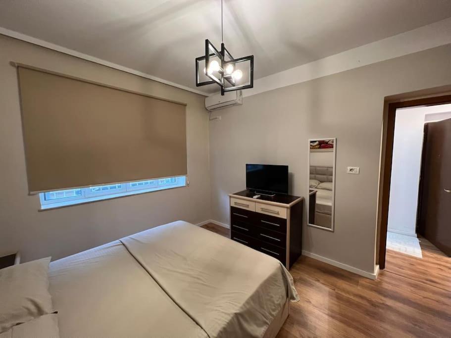 Deluxe W/ Self Check-in 24hr! * Tirana